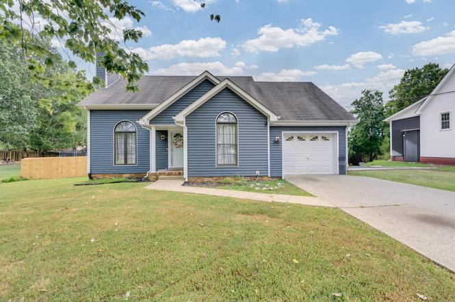 326 Lancaster Rd, Clarksville, TN