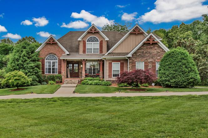 900 Mcclure Rd, Clarksville, TN
