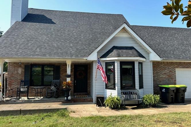 3350 Clearwater Dr, Clarksville, TN
