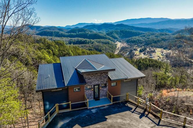 1015 Leslie Way, Sevierville, TN