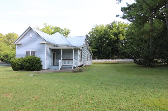 144 W Division St, Mount Juliet, TN
