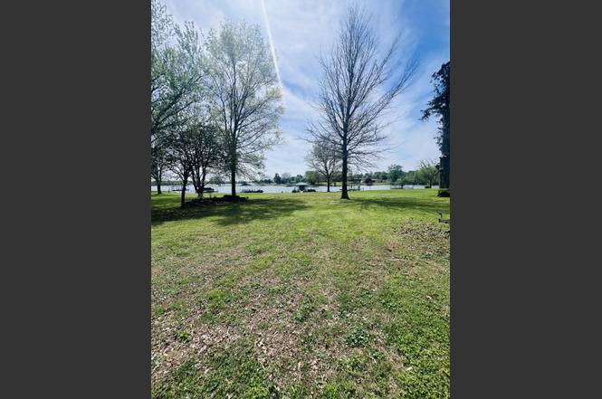 110 Walnut Dr, Hendersonville, TN