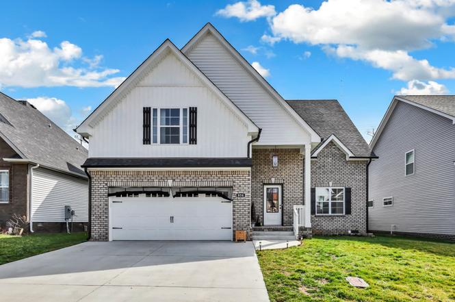 834 Limestone Way, Clarksville, TN