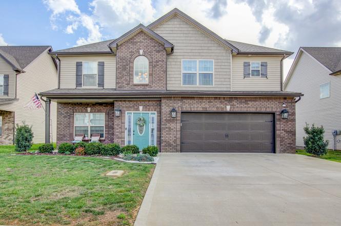 1028 Spicer Dr, Clarksville, TN