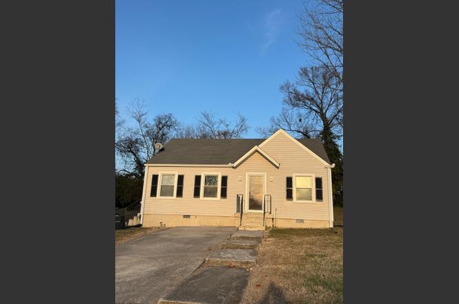2421 Grover St, Nashville, TN