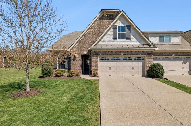 1034 Callaway Dr, Lebanon, TN