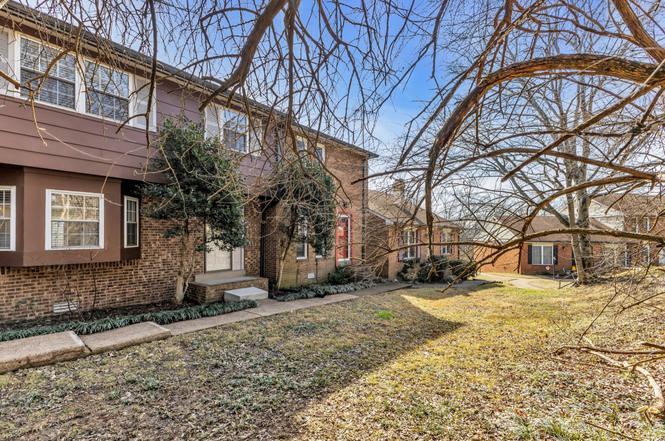 353 Huntington Ridge Dr, Nashville, TN