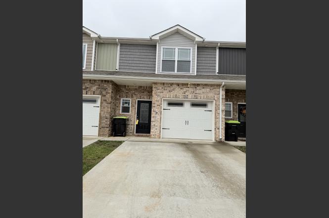 360 Fallow Cir, Clarksville, TN