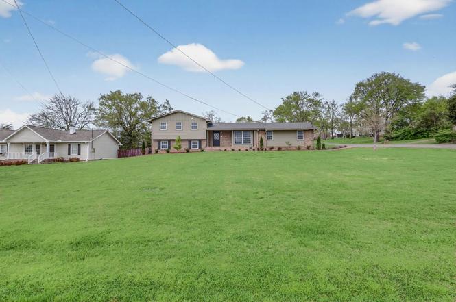164 Luna Ln, Hendersonville, TN