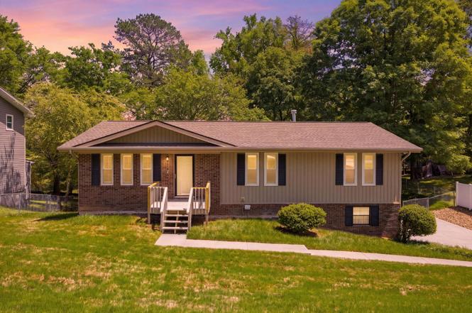 5412 Village Garden Dr, Ooltewah, TN
