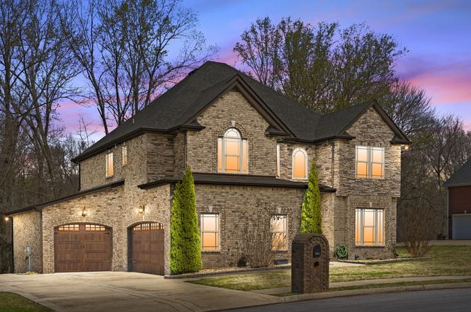 2531 Everwood Ct, Clarksville, TN