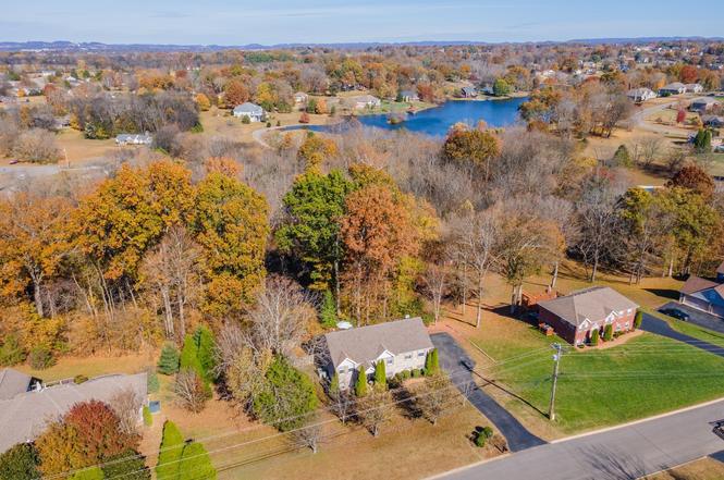 529 Katelyn Dr S, Spring Hill, TN