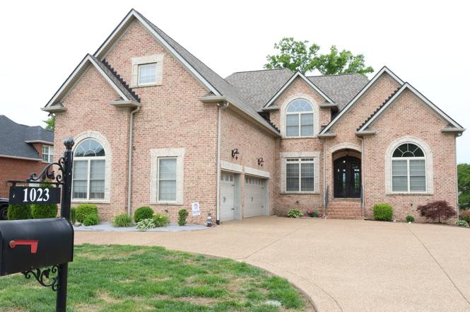 1023 Somerset Downs Blvd, Hendersonville, TN