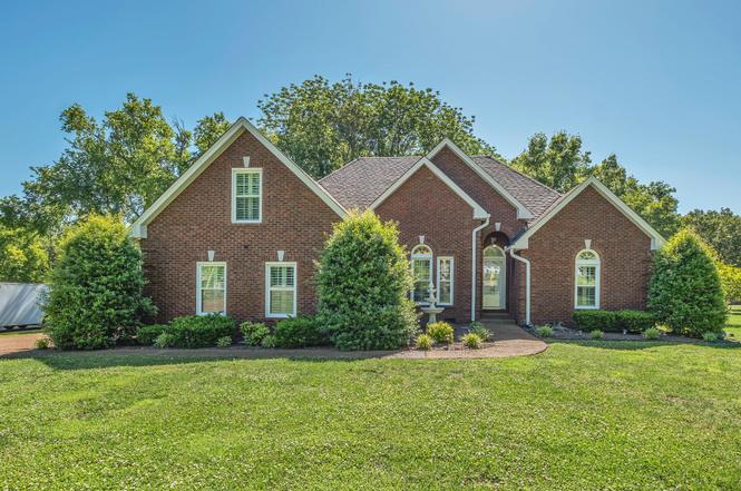 5646 Valley View Rd, Brentwood, TN