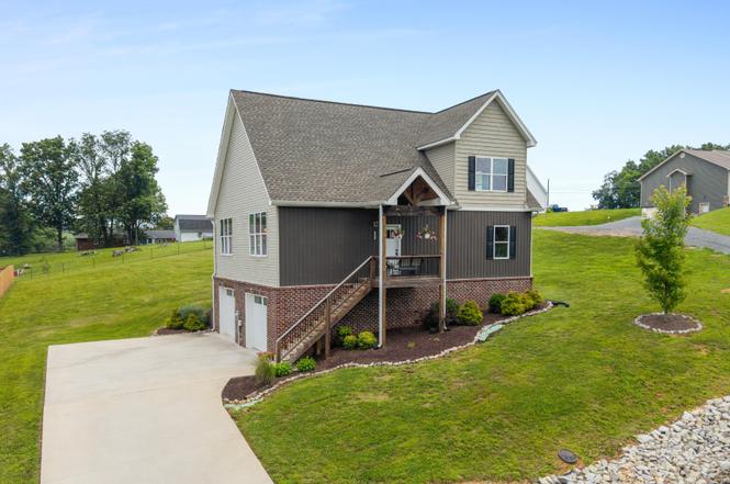 155 Surrey Ln NE, Cleveland, TN