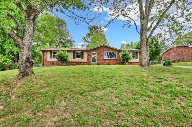 619 Paddy Run Rd, Clarksville, TN