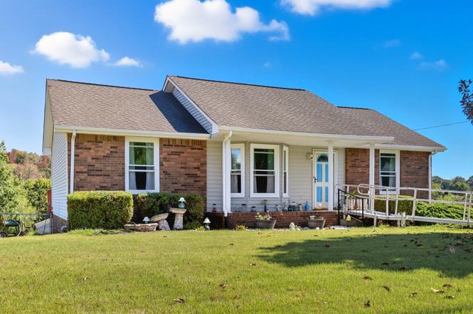 1412 Mcclardy Rd, Clarksville, TN