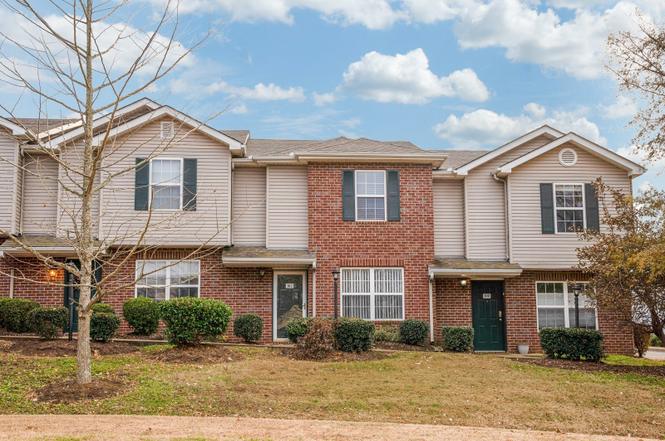 102 Waterview Dr, Hendersonville, TN