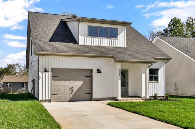 1338 Isaiah Dr, Clarksville, TN