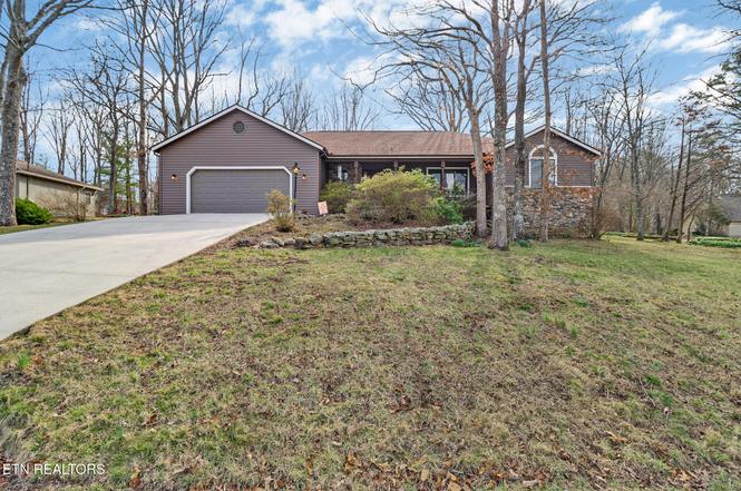 31 Kingsboro Ln, Crossville, TN