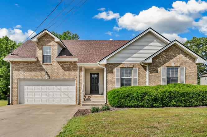3393 Endsworth Dr, Clarksville, TN