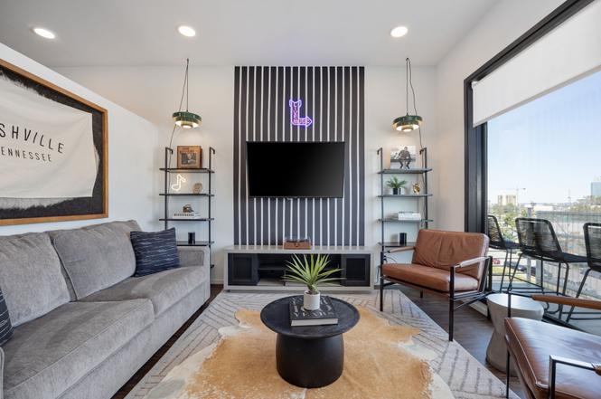 920 South St #402, Nashville, TN
