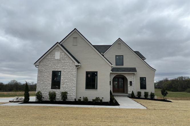2400 Horn Spgs, Lebanon, TN
