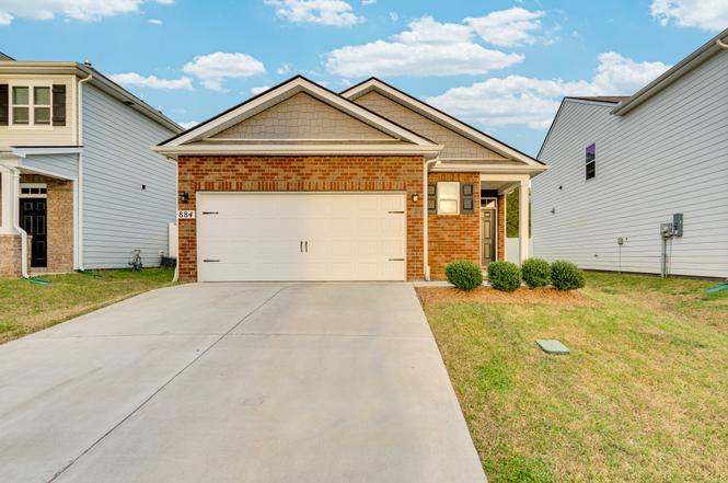 884 Long Leaf Rd, Lebanon, TN