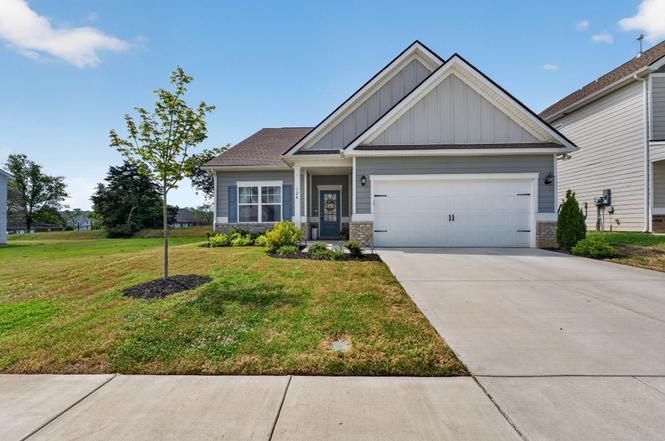 124 Gatwick Dr, Lebanon, TN