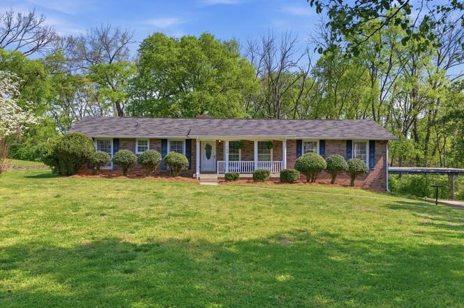 164 Chippendale Dr, Hendersonville, TN