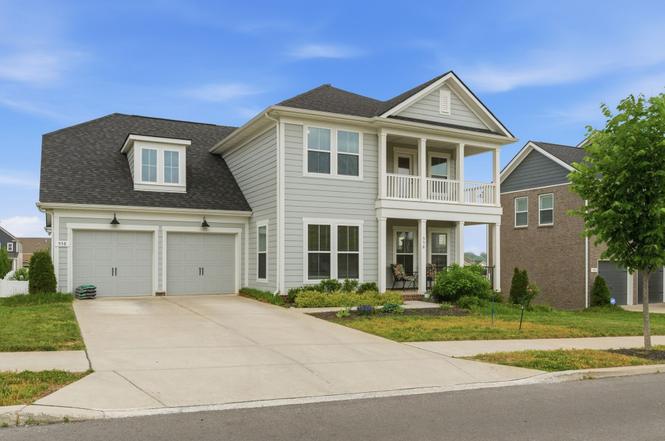 558 Snap Dragon Ln, Hendersonville, TN