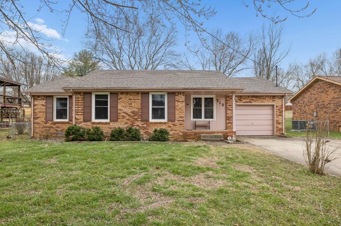 712 Cayce Dr, Clarksville, TN