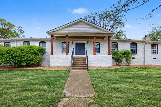 463 Walton Ferry Rd, Hendersonville, TN