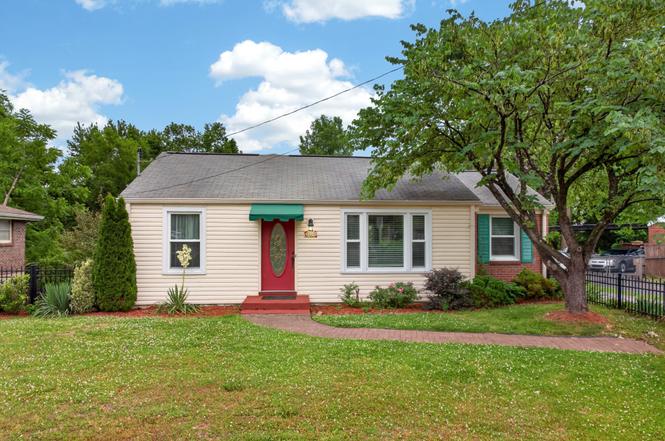 3210 Southlake Dr, Nashville, TN