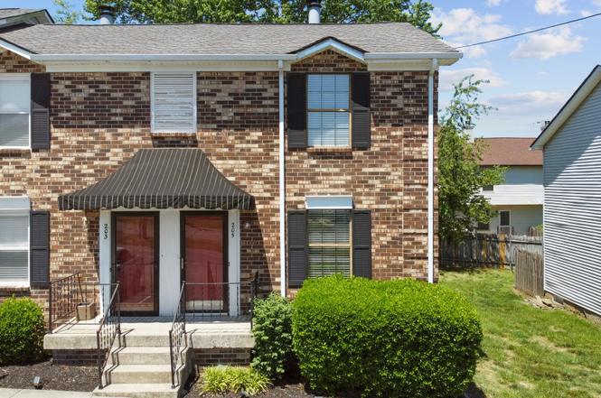 Home in Hendersonville, TN