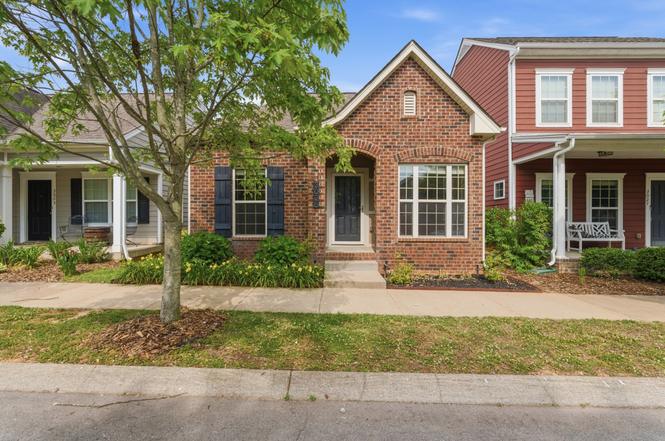 3025 Bienville Dr, Smyrna, TN