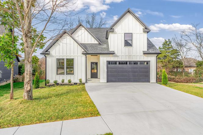 5034 Grove Park Ct, Cleveland, TN