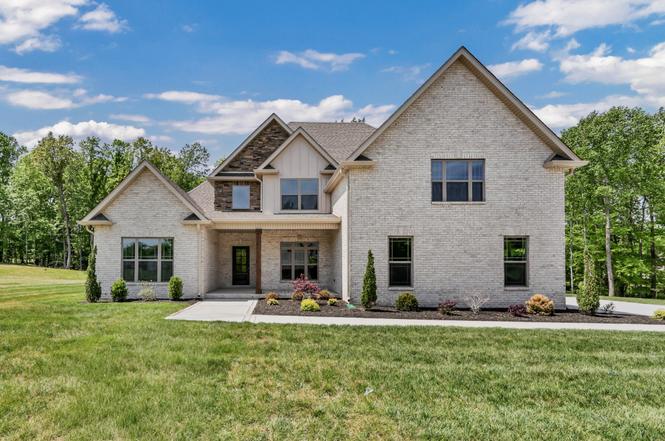 412 N Starwood Ct, Clarksville, TN