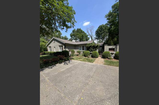 210 Battle Ave, Franklin, TN