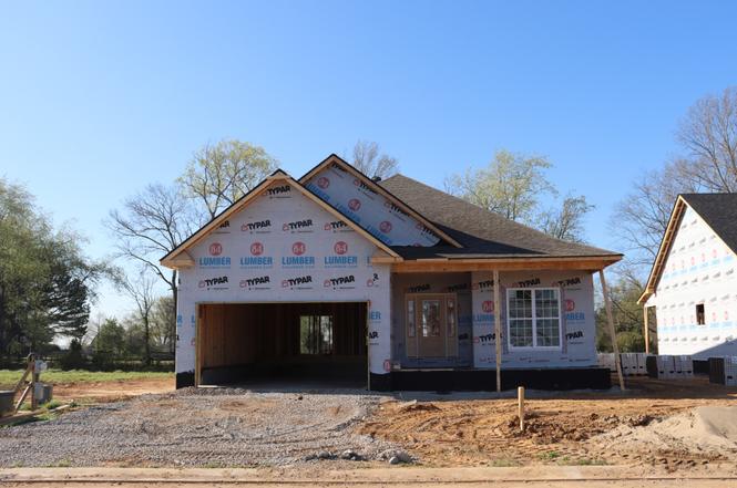 734 Southern Pine Trl, Clarksville, TN