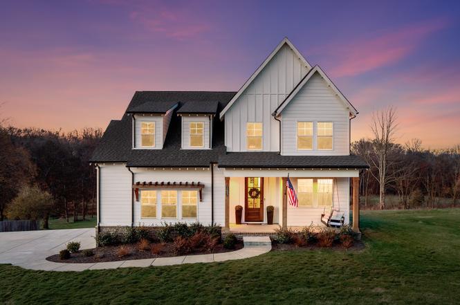 1233 Hartsfield Dr, Columbia, TN