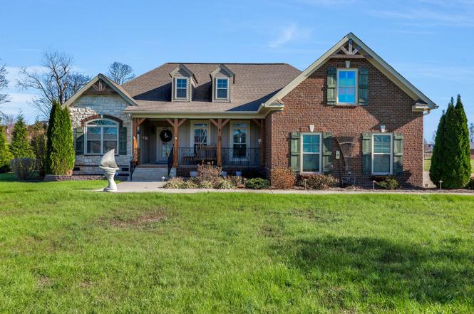 3043 Cross Gate Ln, Columbia, TN
