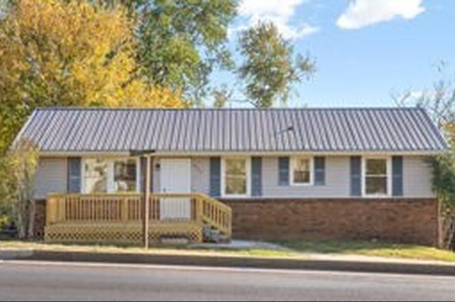 835 Peachers Mill Rd, Clarksville, TN