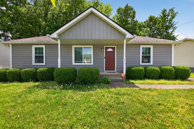 419 Woodale Dr, Clarksville, TN