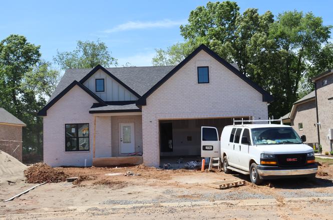 730 Southern Pine Trl, Clarksville, TN