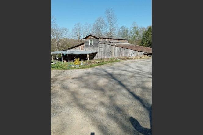 262 Hiwassee Rd, Crossville, TN
