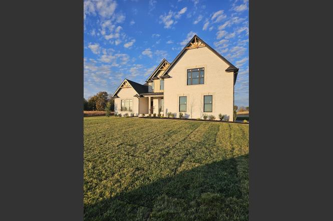 4992 Royal View Way, Clarksville, TN
