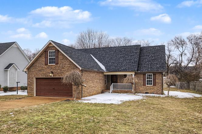 1909 Amacher Dr, Spring Hill, TN