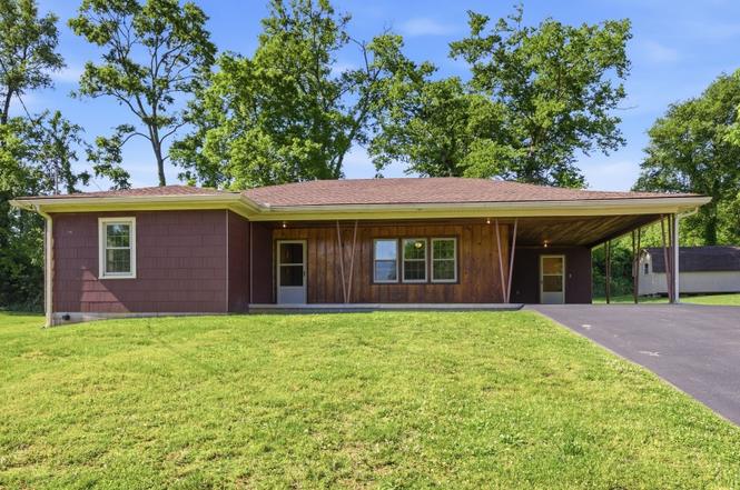 131 Greenwood Acres Dr, Columbia, TN
