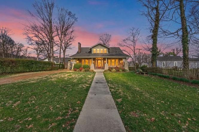 813 Barrow Ct, Columbia, TN